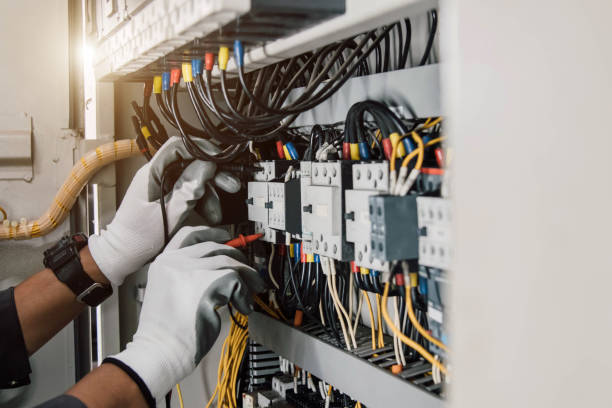 Best Licensed Electrician  in Spring Lake, NC